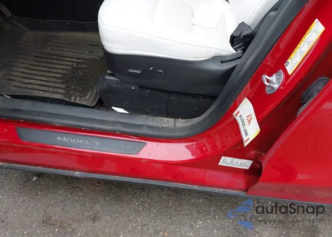 2021 Tesla Model Y Long Range Dual Motor All-Wheel Drive from USA, damaged, VIN 5YJYGDEE5MF102850